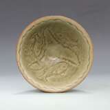 Song Dynasty Yaozhou Kiln Carving Three fish tea bowl - Foto 3
