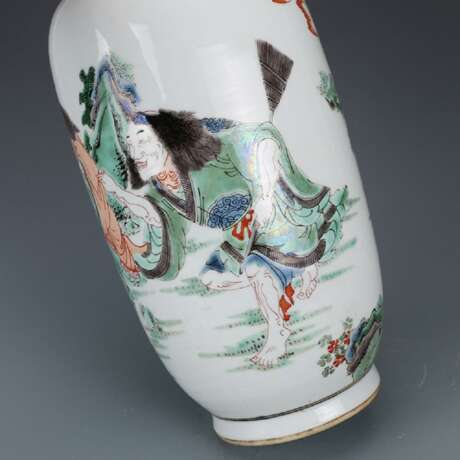 Qing Dynasty Multicolored mythology figure vase - photo 4