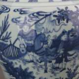 Qing Dynasty blue and white porcelain character story jar - фото 5