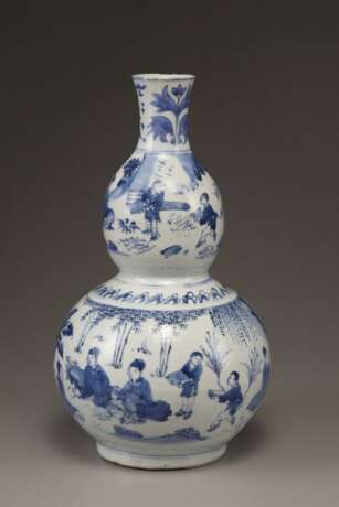 A blue and white double gourd vase - photo 2