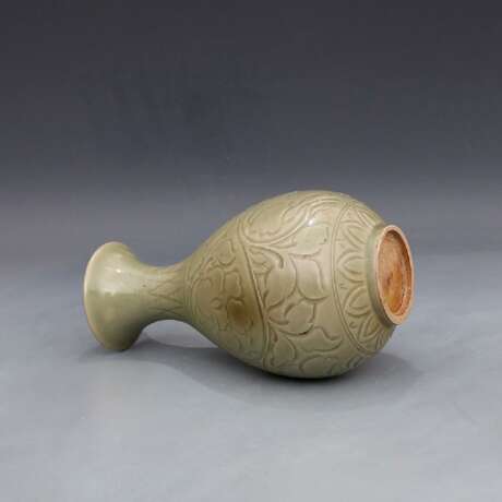 Song Dynasty Yaozhou Kiln Peony pattern Jade pot spring bottle - Foto 4