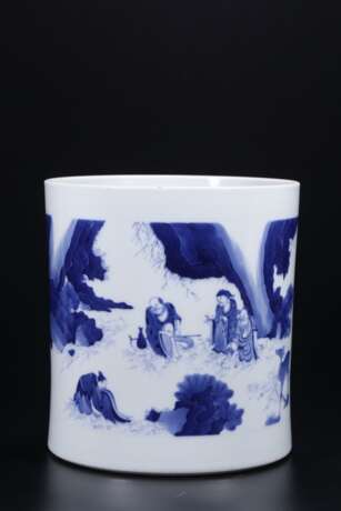 Qing Dynasty Blue and White Porcelain Landscape Character Story Pen Container - фото 2