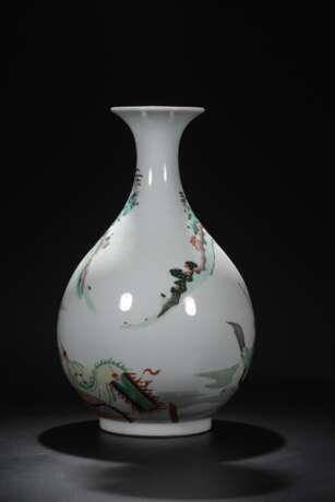 Colorful glaze Beijing opera characters porcelain bottle in the Qing Dynasty - фото 2
