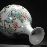 Colorful glaze Beijing opera characters porcelain bottle in the Qing Dynasty - фото 3