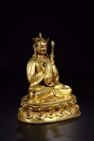 Qing Dynasty Copper gilt lotus Sitting image - photo 6