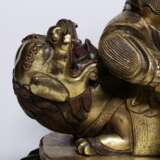Qing Dynasty Copper gilt God of wealth Sitting image - фото 5