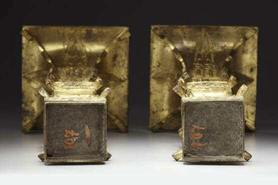 17th century China Copper gilt Square vase - Foto 2