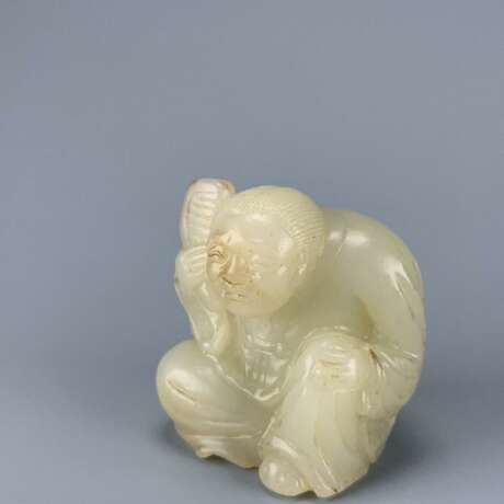 Qing Dynasty Hetian jade Carving Paper town - photo 3