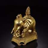 A Pair of copper gilt elephants in the Qing Dynasty - фото 3