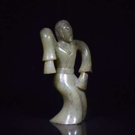 Warring States Hetian jade dancing girl sculpture - фото 1