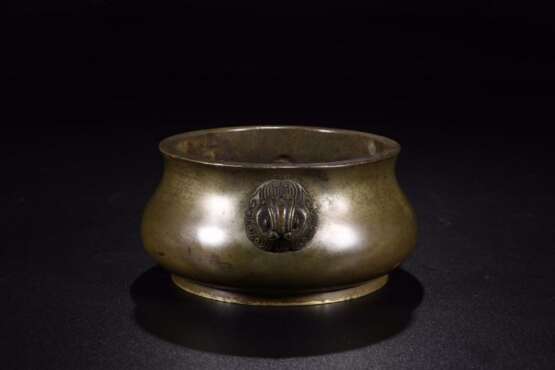 18th century Qing Dynasty copper lion ear incense burner - фото 2