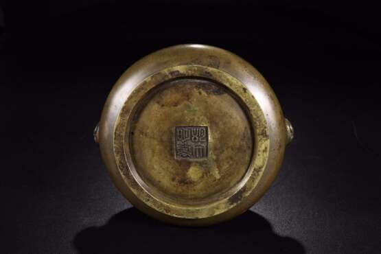 18th century Qing Dynasty copper lion ear incense burner - фото 7