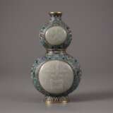 A Chinese white-jade plaque-inlaid cloisonne enamel - photo 3