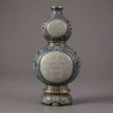 A Chinese white-jade plaque-inlaid cloisonne enamel - photo 4