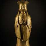 Qing dynasty bronze gilt monk statue - фото 1