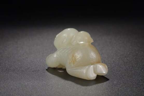 Qing Dynasty Hetian white jade carving boy - Foto 3