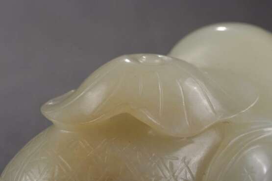 Qing Dynasty Hetian white jade carving boy - photo 7
