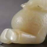 Qing Dynasty Hetian white jade carving boy - photo 8