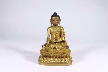 Qing Dynasty Copper gilt Sakyamuni Sitting image