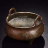 Xuande three-legged copper incense burner in the Ming Dynasty - Foto 4