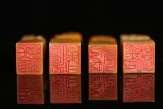 Qing Dynasty "WU CHANG SHUO" Tian Huang jade seal One group - фото 4
