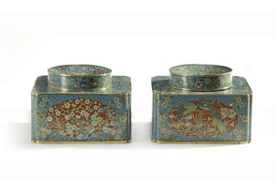A pair of large Chinese cloisonne enamel ink pots - photo 2