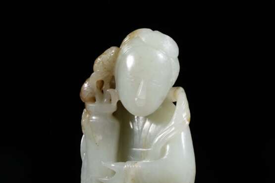 Qing Dynasty Hetian White jade Carving Man and deer - Foto 4