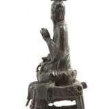 A Chinese bronze figure of a dignitary - photo 4