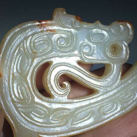 Zhou Dynasty Hetian jade dragon pendant - фото 6
