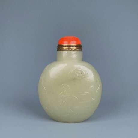 China Qing Dynasty Hetian jade Carving snuff bottle - photo 1