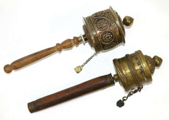 Gebetsmühlen, Zwei. - photo 1 Gebetsmühlen, Zwei. - photo 1