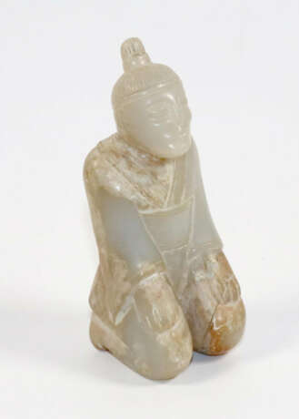 Jade, Knieender - фото 1 Jade, Knieender - фото 1