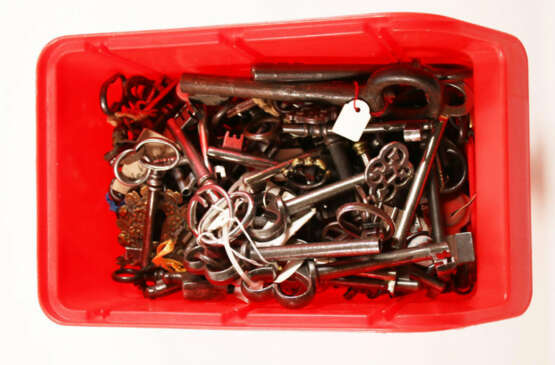 Konvolut antiker Schlüssel. - photo 2 Konvolut antiker Schlüssel. - photo 2