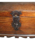 Мебель. Barocke Runddeckeltruhe.