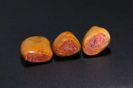 Qing Dynasty Shoushan Stone Seal 3 pieces - photo 9