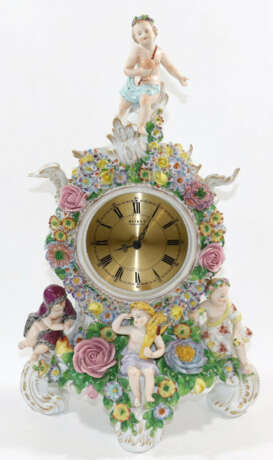 Figürliche Porzellanuhr. - photo 2 Figürliche Porzellanuhr. - photo 2