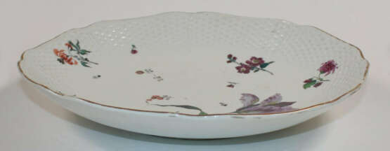 Schale mit Blumenmalerei und Ozierrand - Foto 2 Schale mit Blumenmalerei und Ozierrand - Foto 2