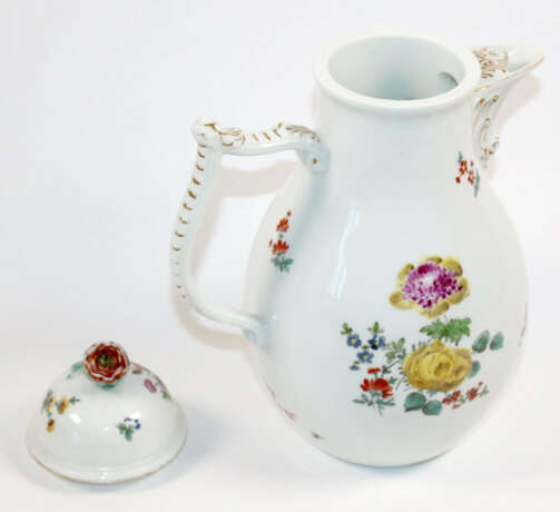 Kaffeekanne und 2 Schalen mit Blumenmalerei - photo 2