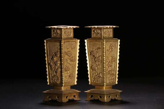 Qing Dynasty Royal Copper gilt Pair of ornamental bottles - Foto 1