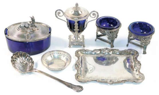 Konvolut Silber/Blauglas (7 Teile). - photo 1
