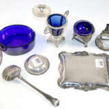 Konvolut Silber/Blauglas (7 Teile). - photo 2