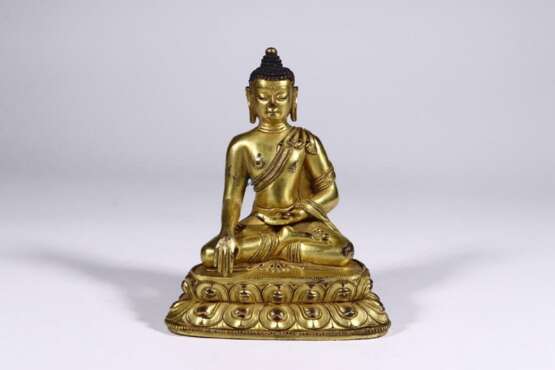 18th century copper gilt sakyamuni Buddha statue - фото 1