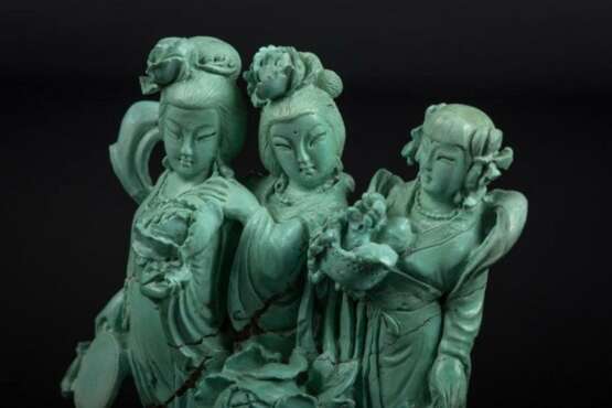 20th century turquoise carving three beautiful women - фото 4