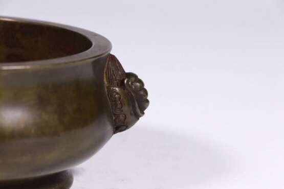 Qing Dynasty lion ear copper incense burner - фото 2