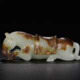 Ming Dynasty Hetian white jade lying horse carving - фото 1