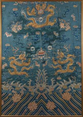 18th Century China Qing Dynasty Silk embroidered five-jawed golden dragon - Foto 1