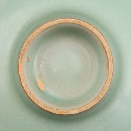 Song Dynasty Longquan Kiln Green glaze tea bowl - фото 4