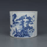 Qing Dynasty blue and white porcelain character story pen container - фото 1