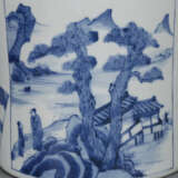 Qing Dynasty blue and white porcelain character story pen container - фото 2