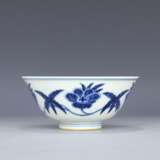 Ming Dynasty Blue and white Sunflower pattern tea bowl - фото 2